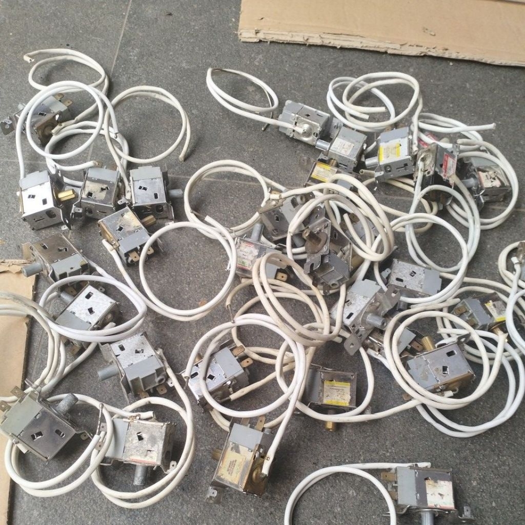 thermostat KULKAS Polytron original cuci gudang