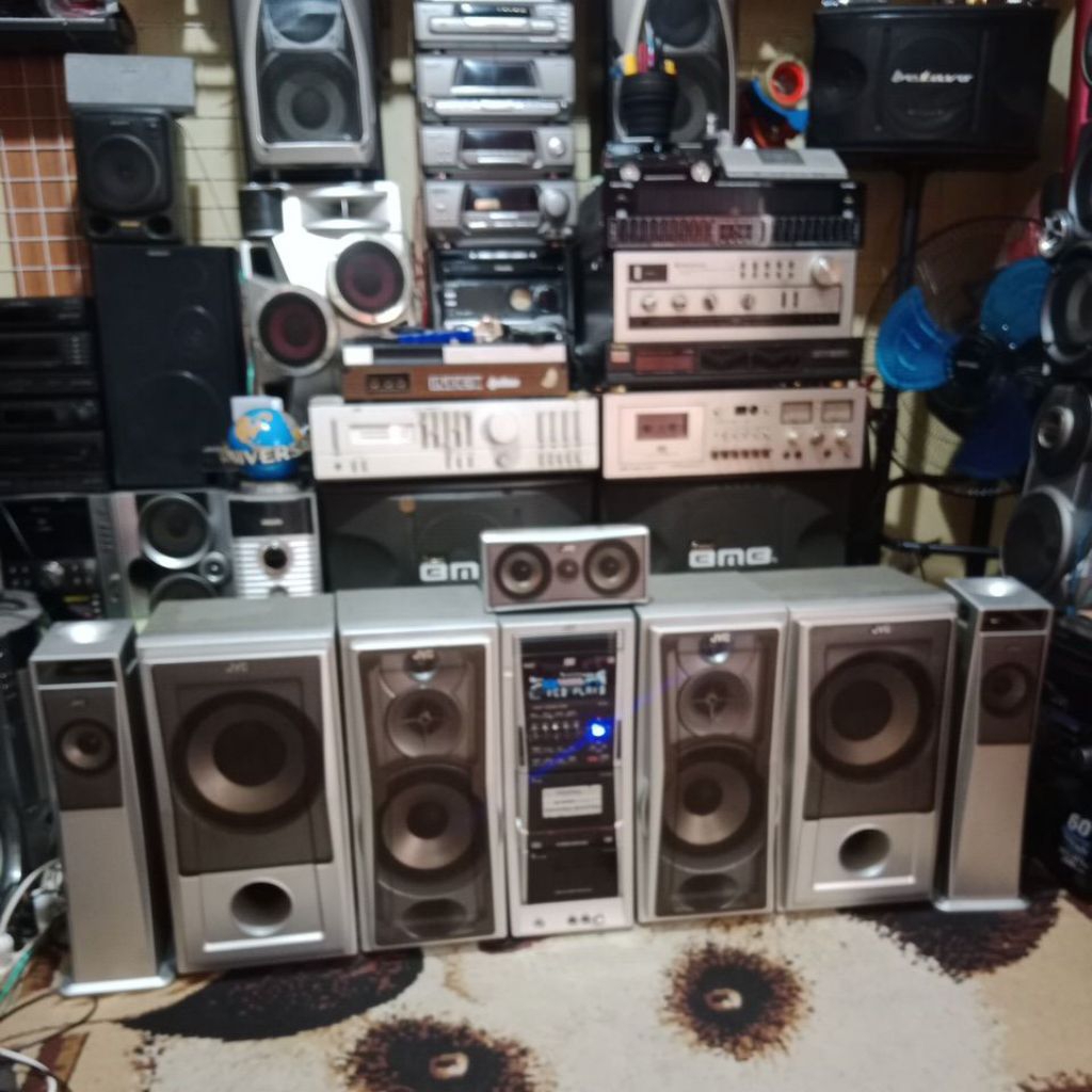 BIG COMPO HOME THEATRE JVC DX T9 SUPER BASS 12.000 WATT PMPO PREMIUM CLASIC VINTAGE ELEGANT MULUS