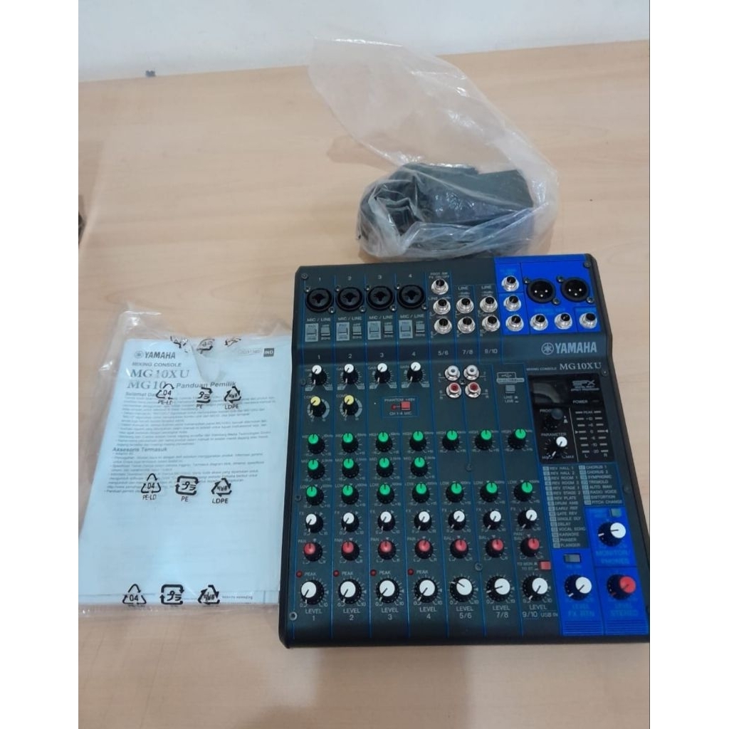 Mixer audio yamaha mg10xu