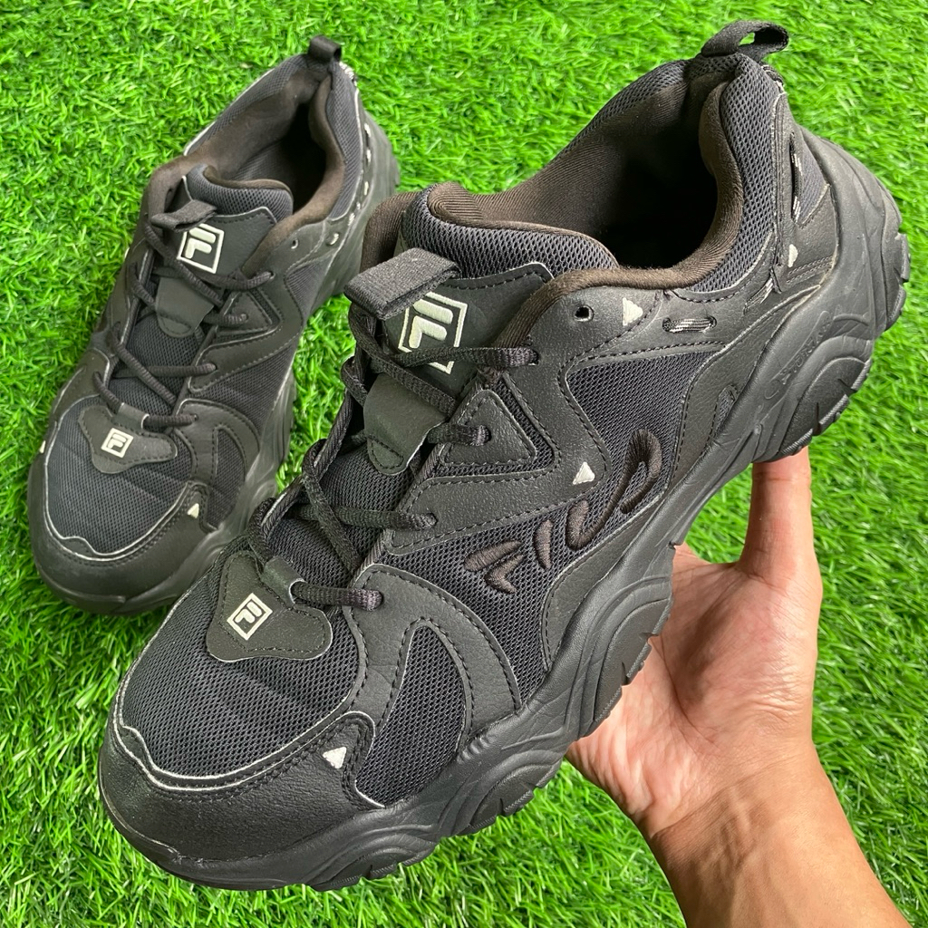 FILA Fluid 4 Triple Black sneakers shoes size 44,5