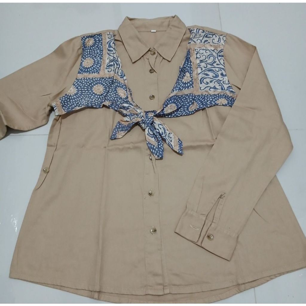 Atasan Polos Kombinasi Batik