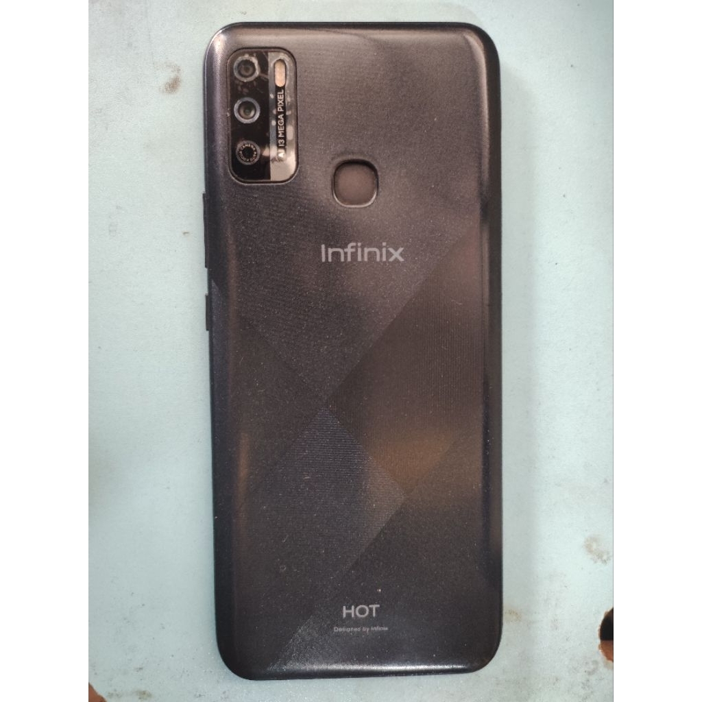 Infinix hot 9 play Ram 4/64Gb