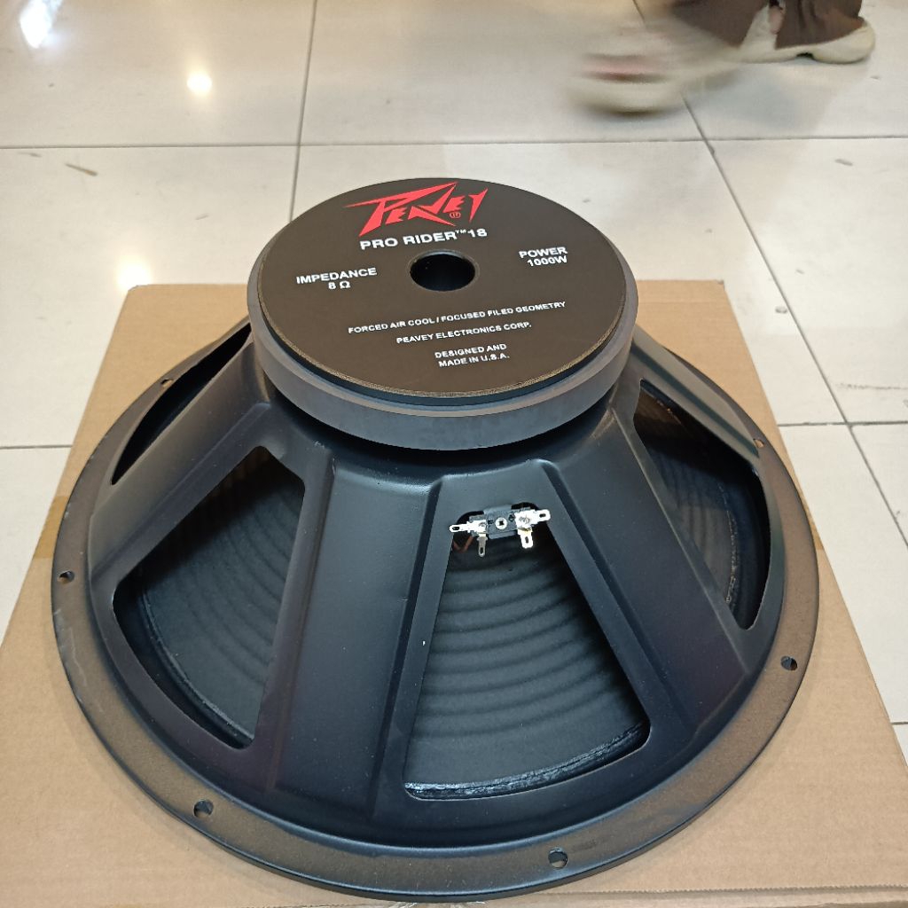 Speaker Komponen Peavey Pro Rider 18 Inch 1000 Watt