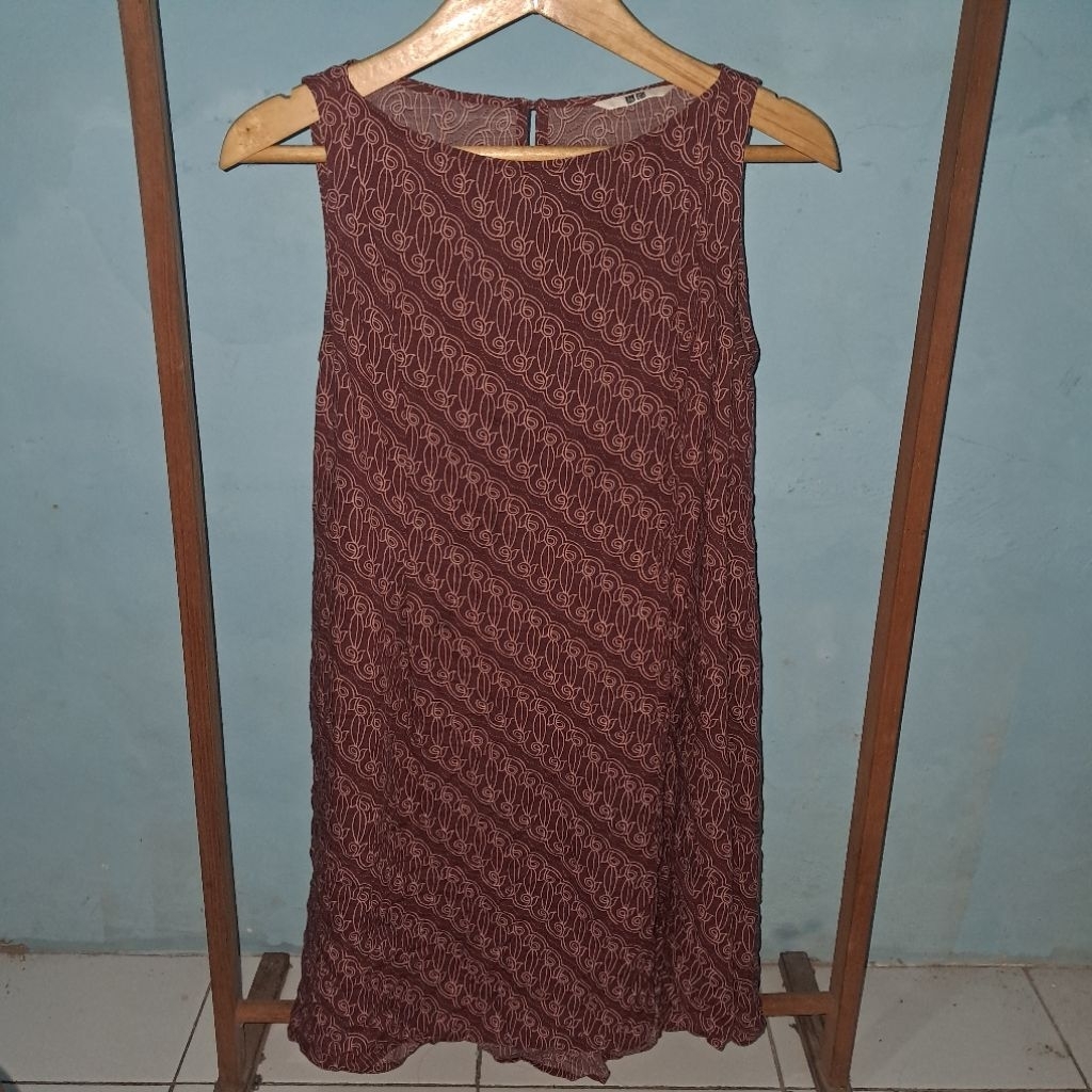 Kaos Baju Uniqlo Wanita Original