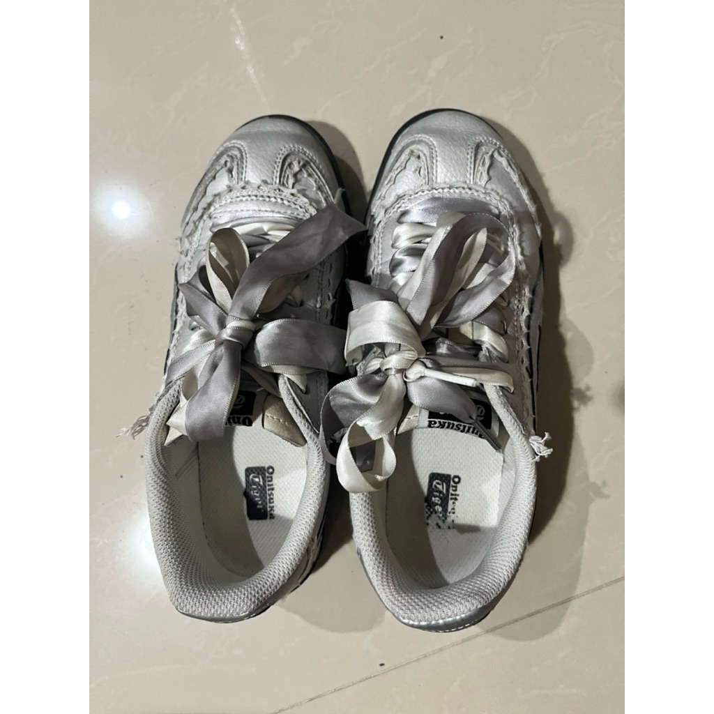 Onitsuka Tokuten Ballet French