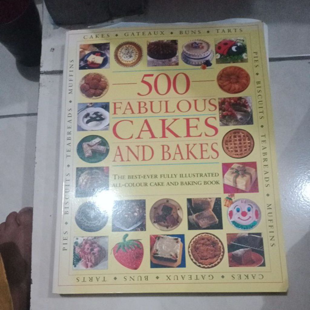 buku 500 fabulous cakes and bakes