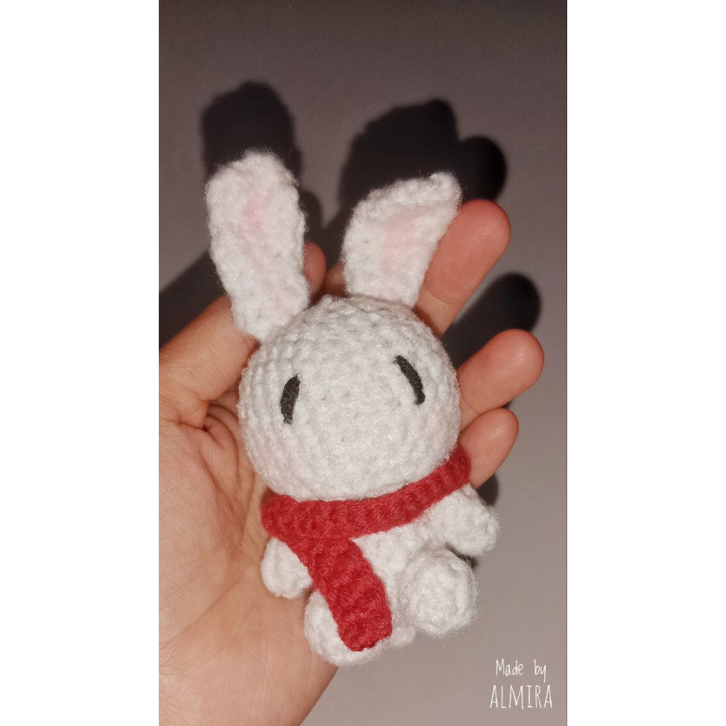 Boneka kelinci mini rajut, boneka rajut kelinci