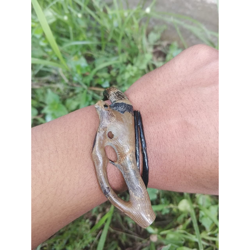 Gelang Akar Bahar Hitam Bonggol Combong Unik