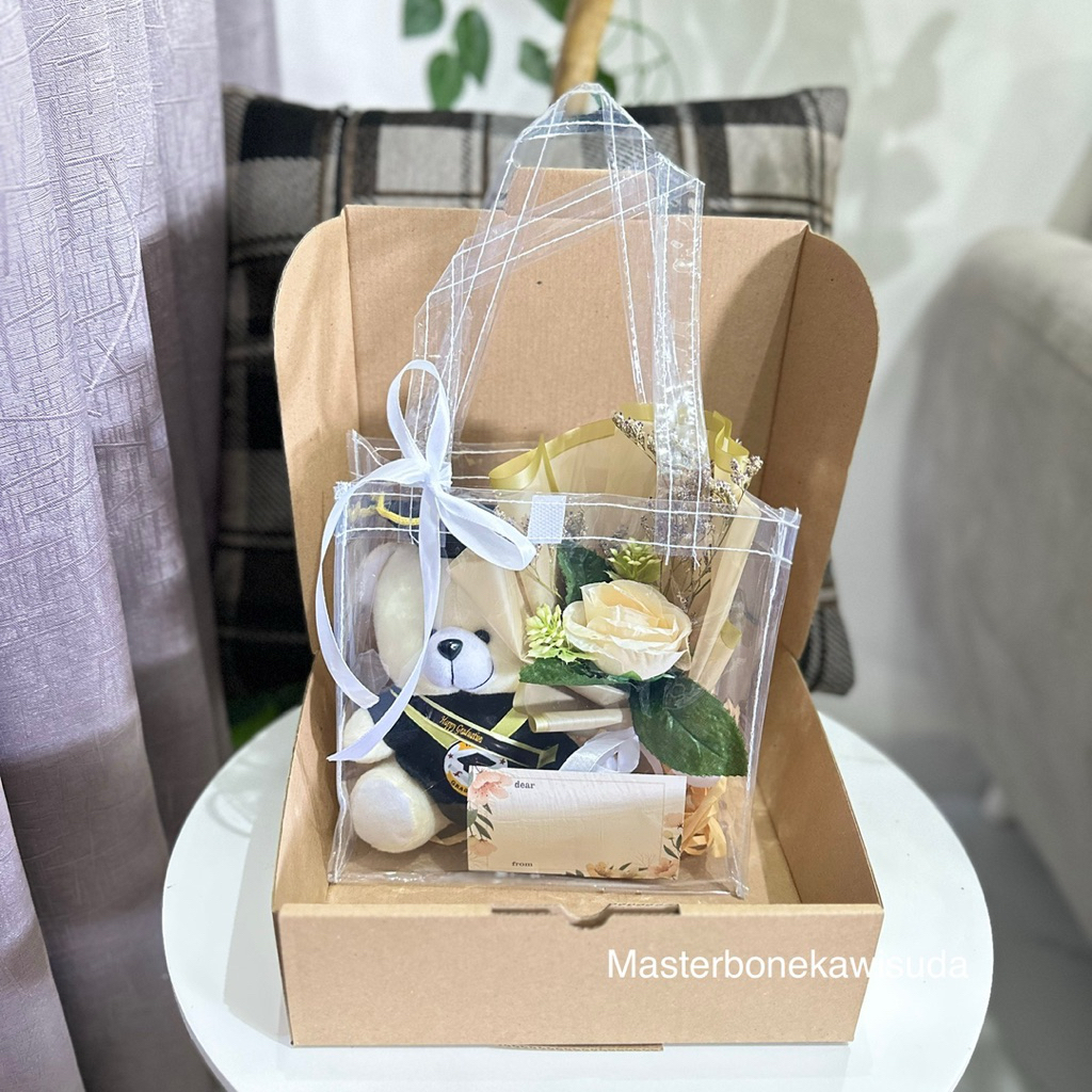 Hampers Tas mika (( WISUDA )) / buket bunga artificial/ kado wisuda / hadiah wisuda / buket uang / p