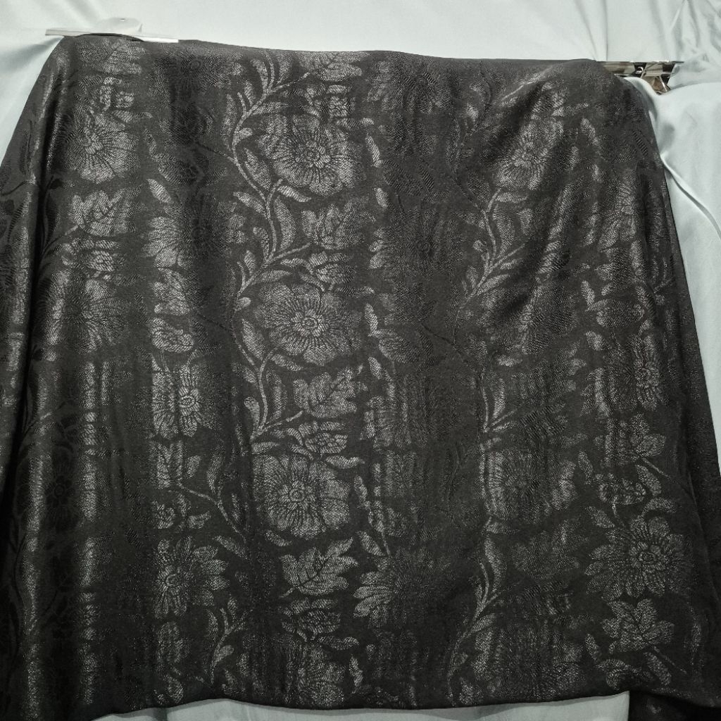 ( Warna Hitam ) Kain Sifon Jaguar Glossy Motif - Kain Sifon Jaguar Glossy Premium Motif - Harga Tert