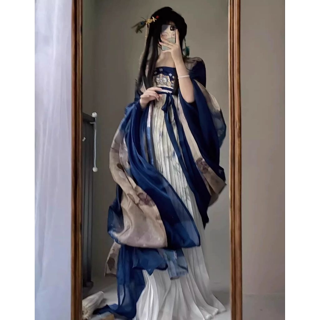 (Preorder) Hanfu Tang Dinasti Warna Biru Tua Hanfu Wanita