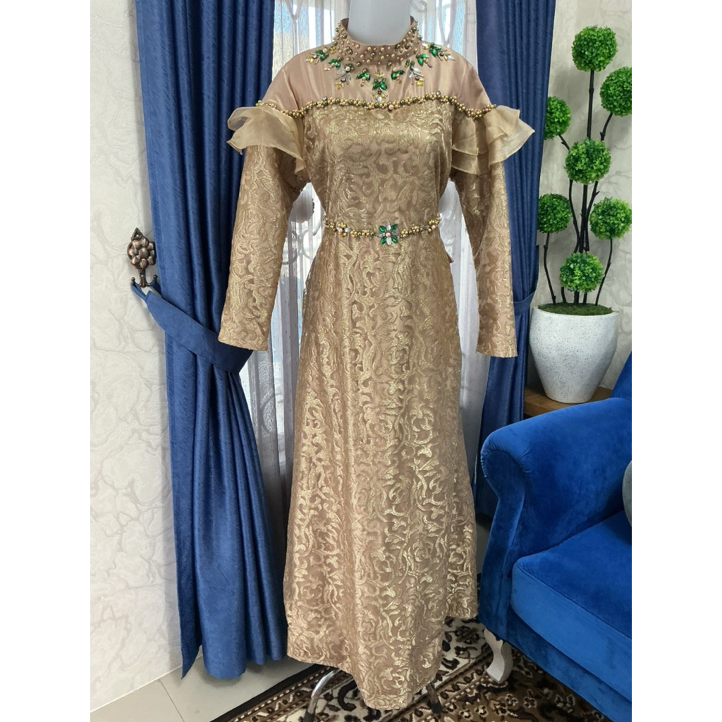 Dress Pesta Gold