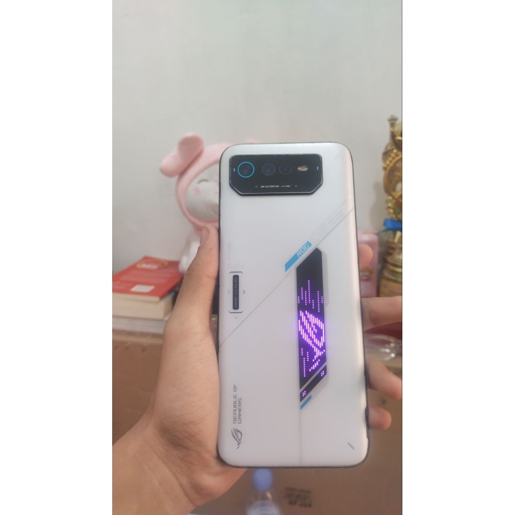 ASUS ROG 6 8/256 MINUS