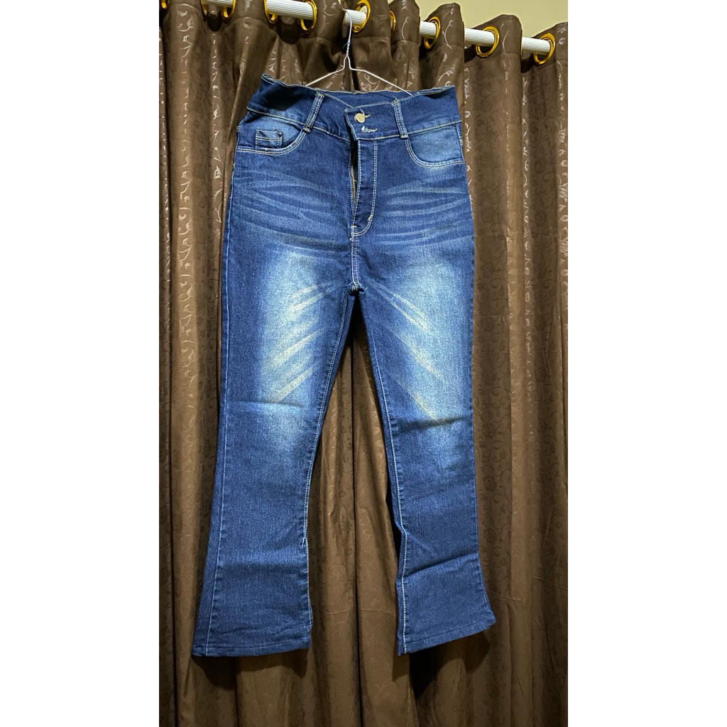 Preloved Jeans Cutbray