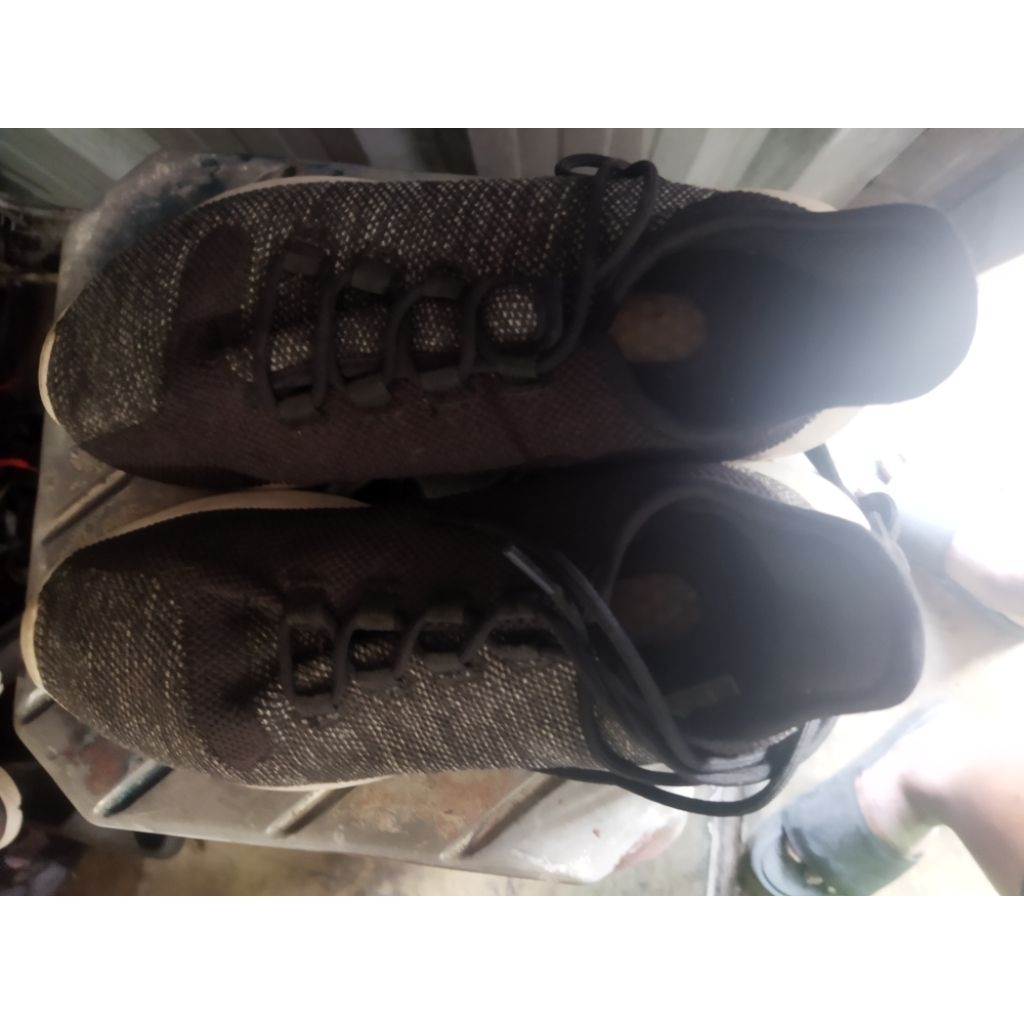 Adidas yesiz size42