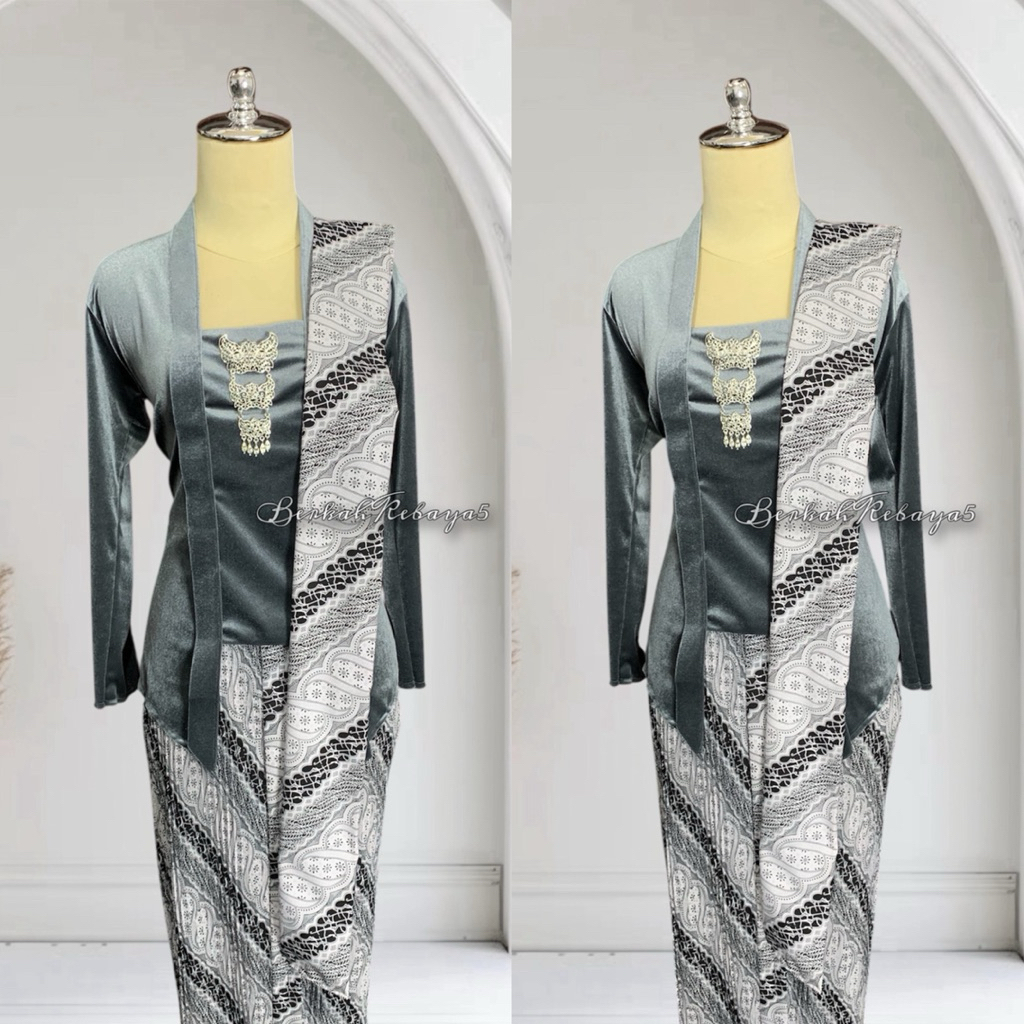 Setelan Kebaya Kutu Baru Bludru Warna Grey / Kebaya + Selendang + Jarik Wiru Plisket Motif Sogan Put