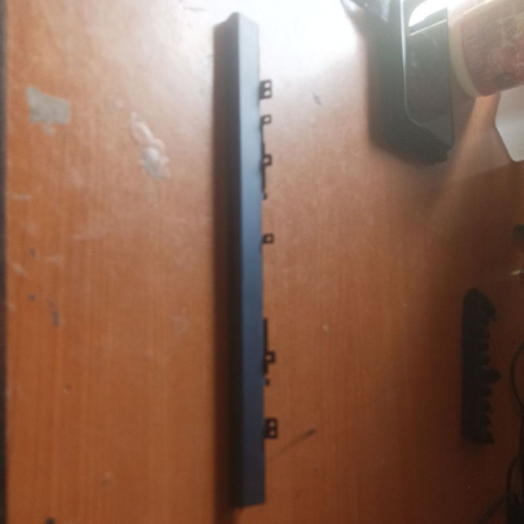 tutup engsel lenovo ideapad s340