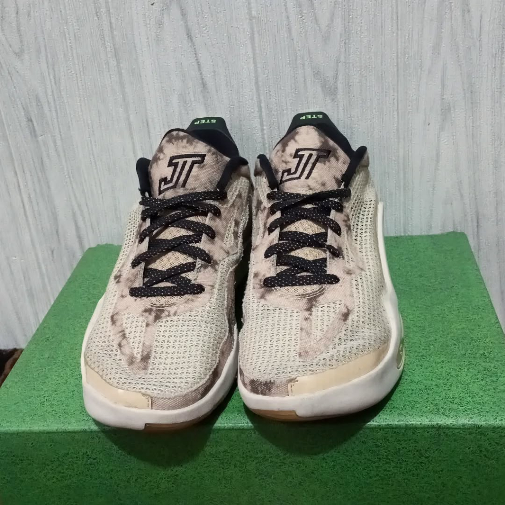 PRELOVED SEPATU BASKET AJ TATUM 1 SIZE 40 SECOND