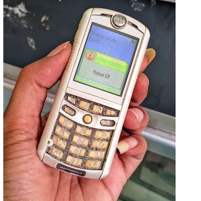 motorola e1 roker normal original hp klasih legend sesuai deskripsi