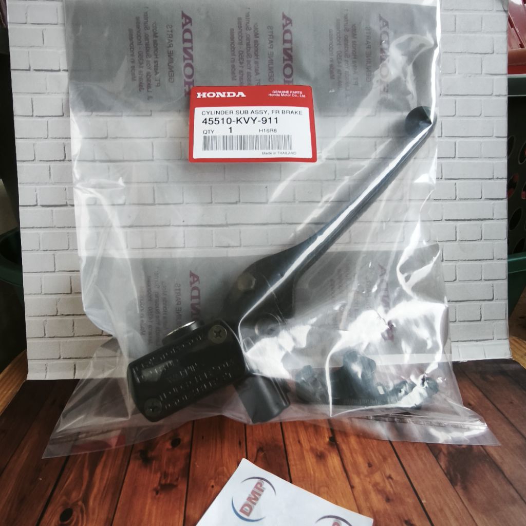 45510-KVY-911 Rumah Master Rem Atas Assy  Plus Dudukan Spion HONDA BEAT THAILAND