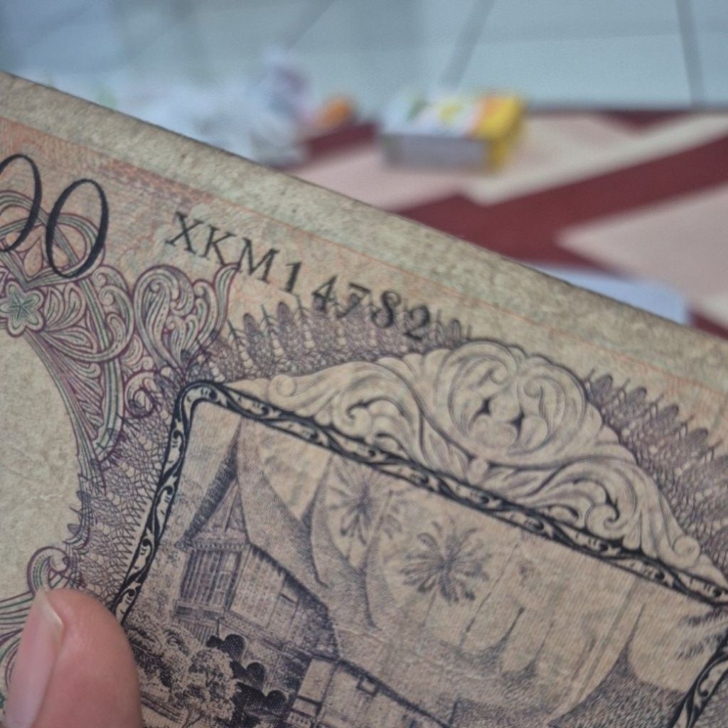 Uang Kuno 1000 Seri Pekerja Replacement Star "Rare"