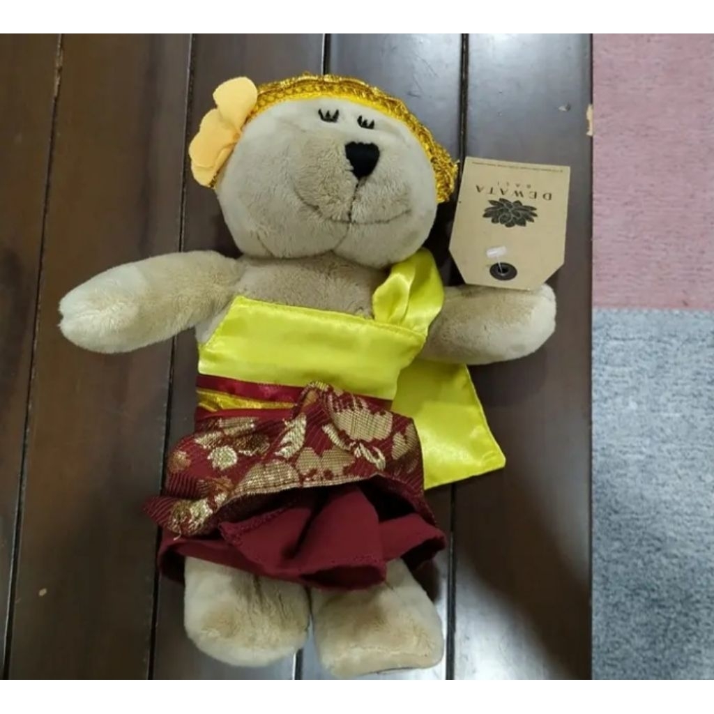starbucks bali boneka