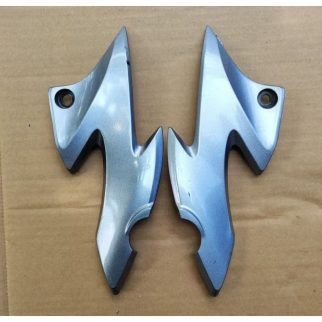 kupingan lampu depan Honda cb150r old bekas ori