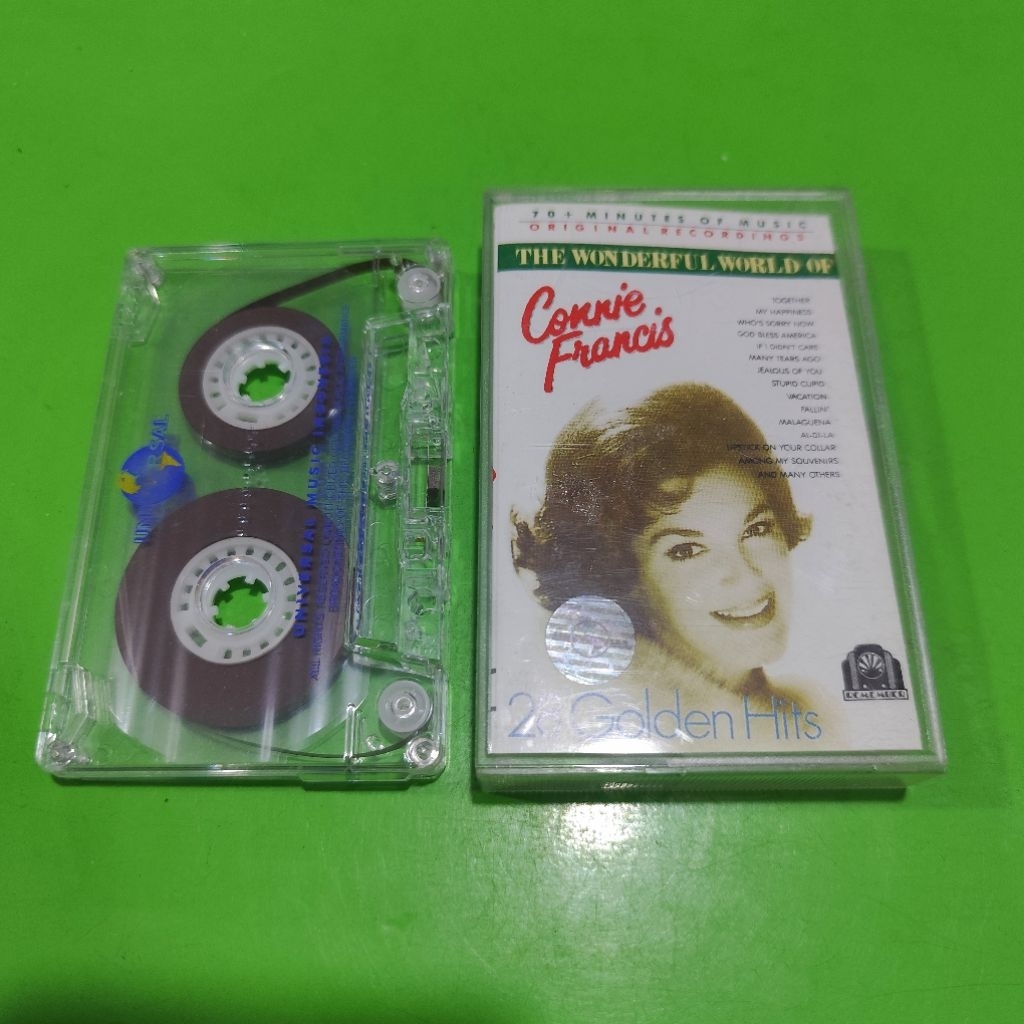Kaset CONNIE FRANCIS The Wonderful World