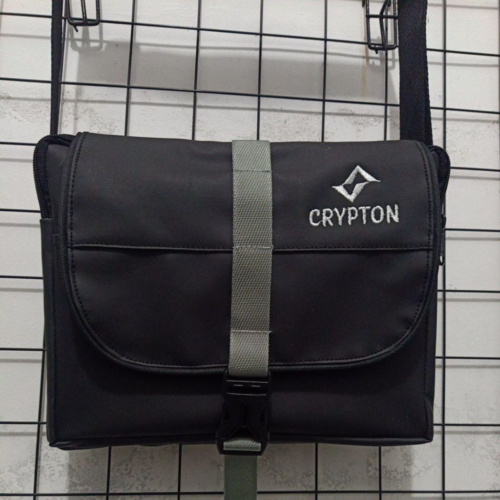 CRYPTON Tas Selempang Waterproof Anti Air Pria Wanita