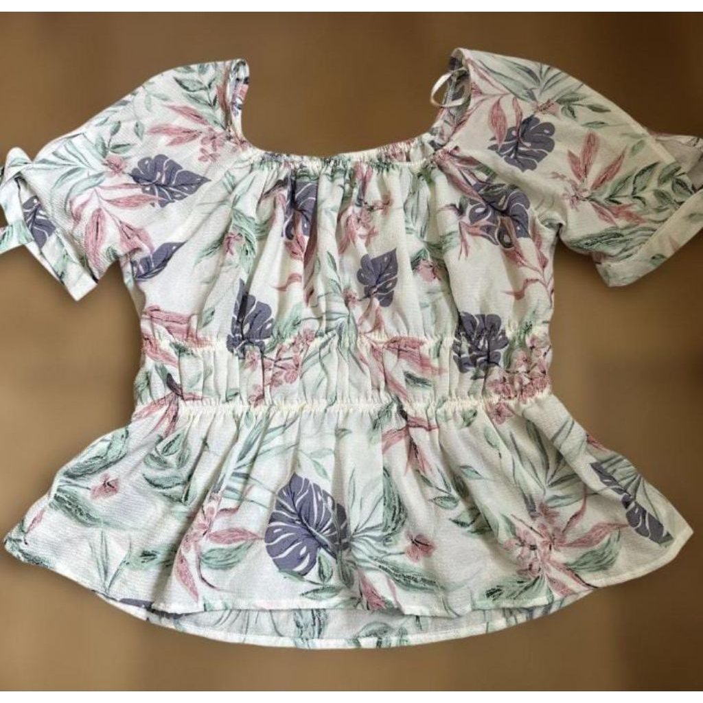 Atasan Motif Bunga