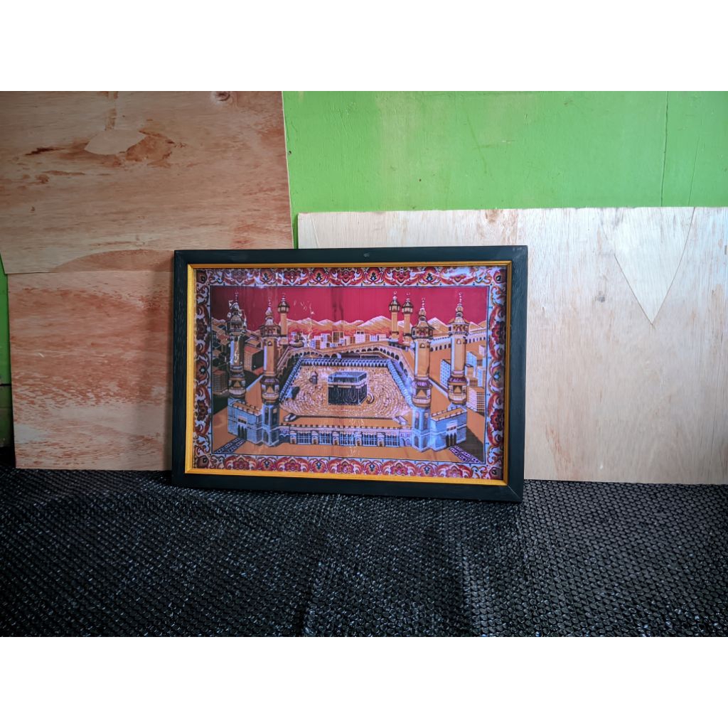 Hiasan dinding lukisan cetak sajadah Ka'bah plus Bingkai ukuran 65cm×45cm