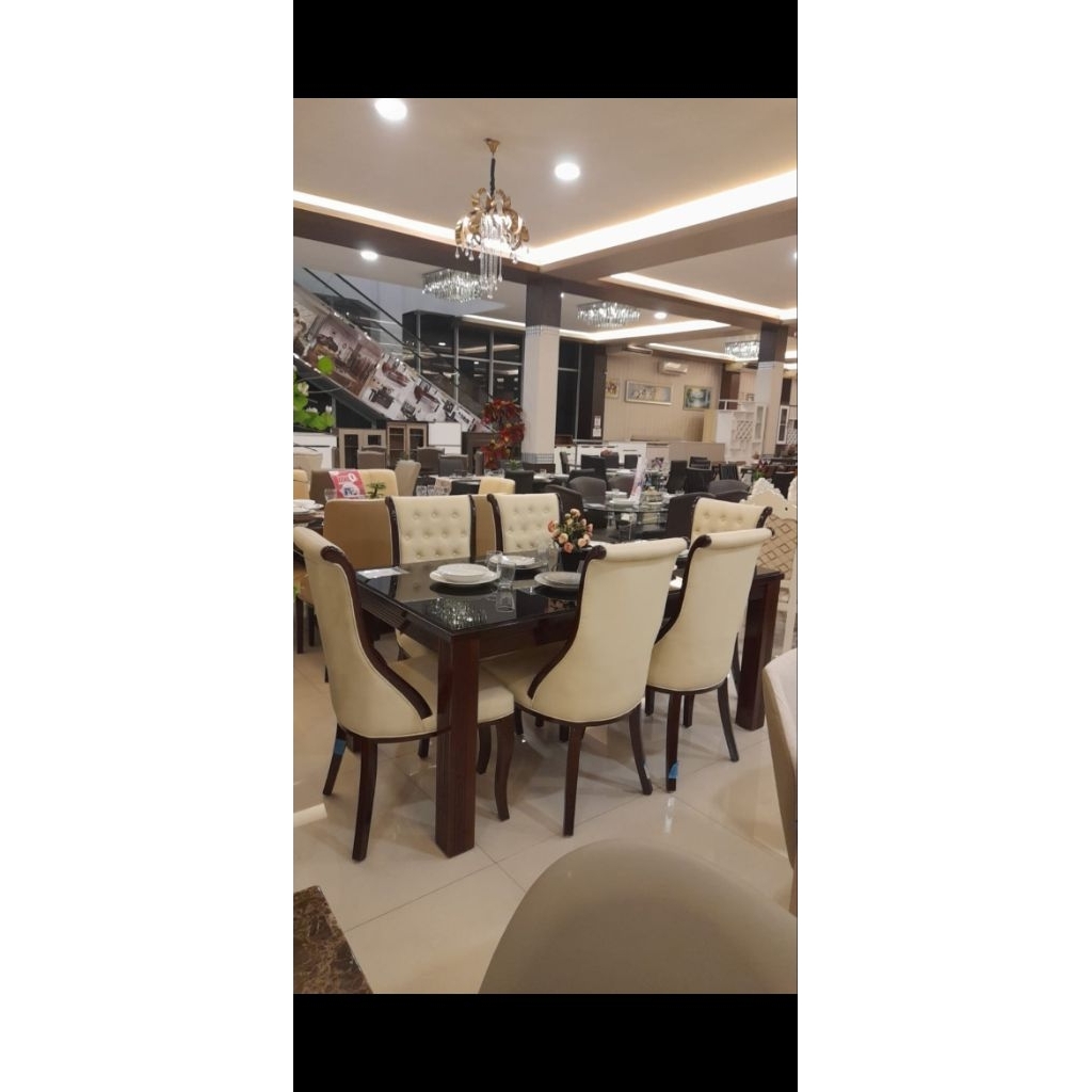 MEJA MAKAN MINIMALIS KAYU JATI 8 KURSI