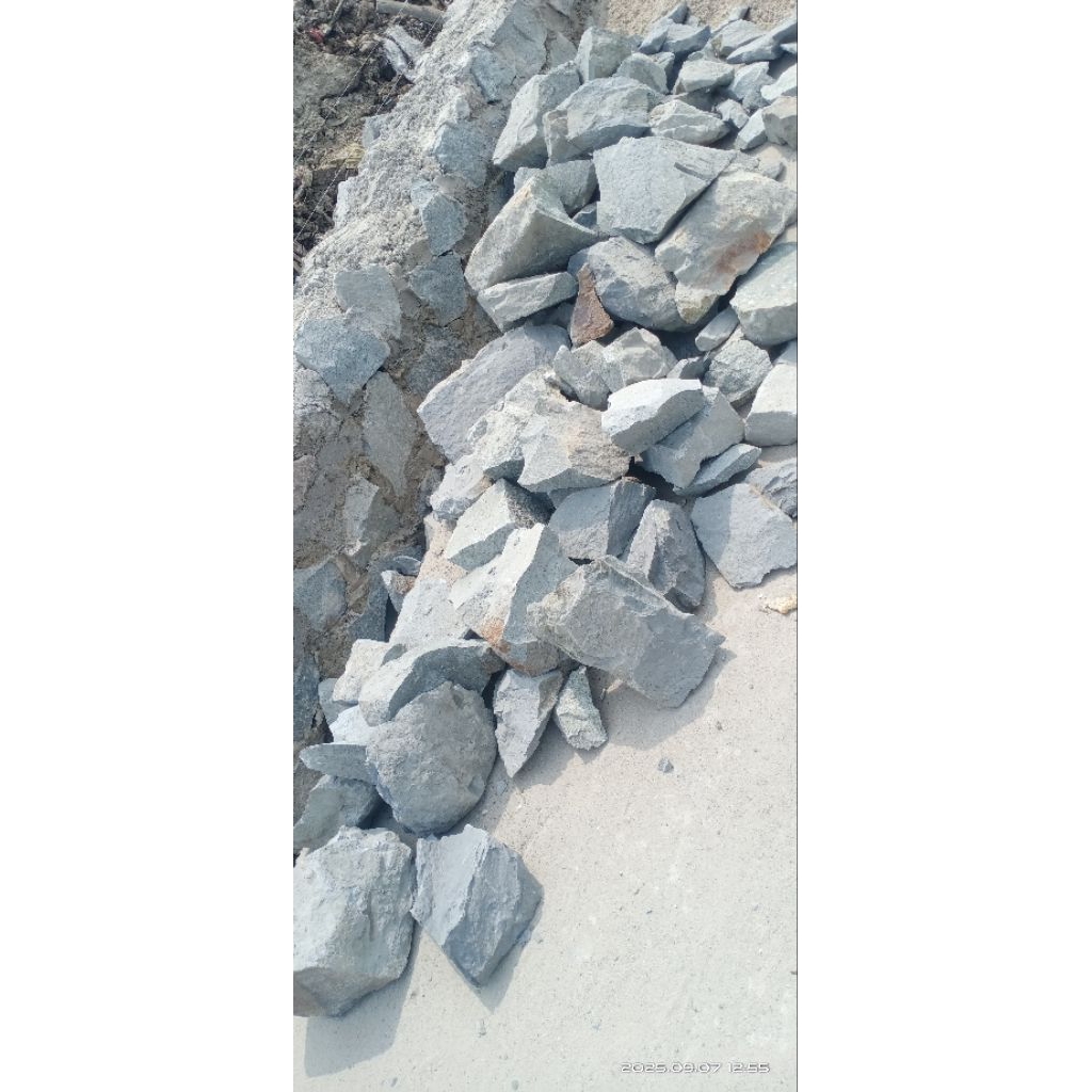 Sirtu Split Batu Belah Pasir pakai truk besar