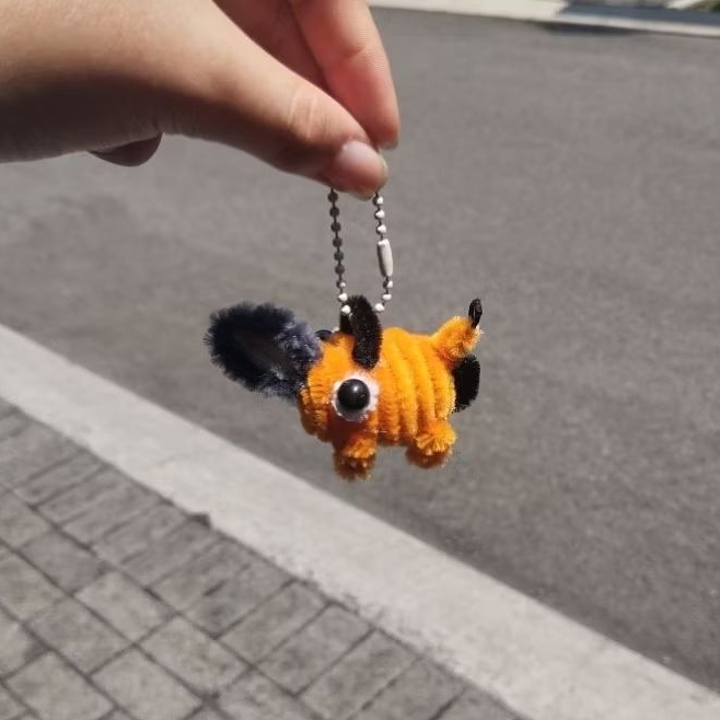 pochita keychain / gantungan kunci pochita / chainsaw man / bagcharm / trinkets