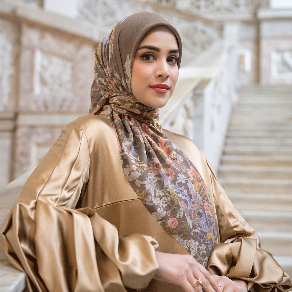 Buttonscarves Royale-Grandeur Series