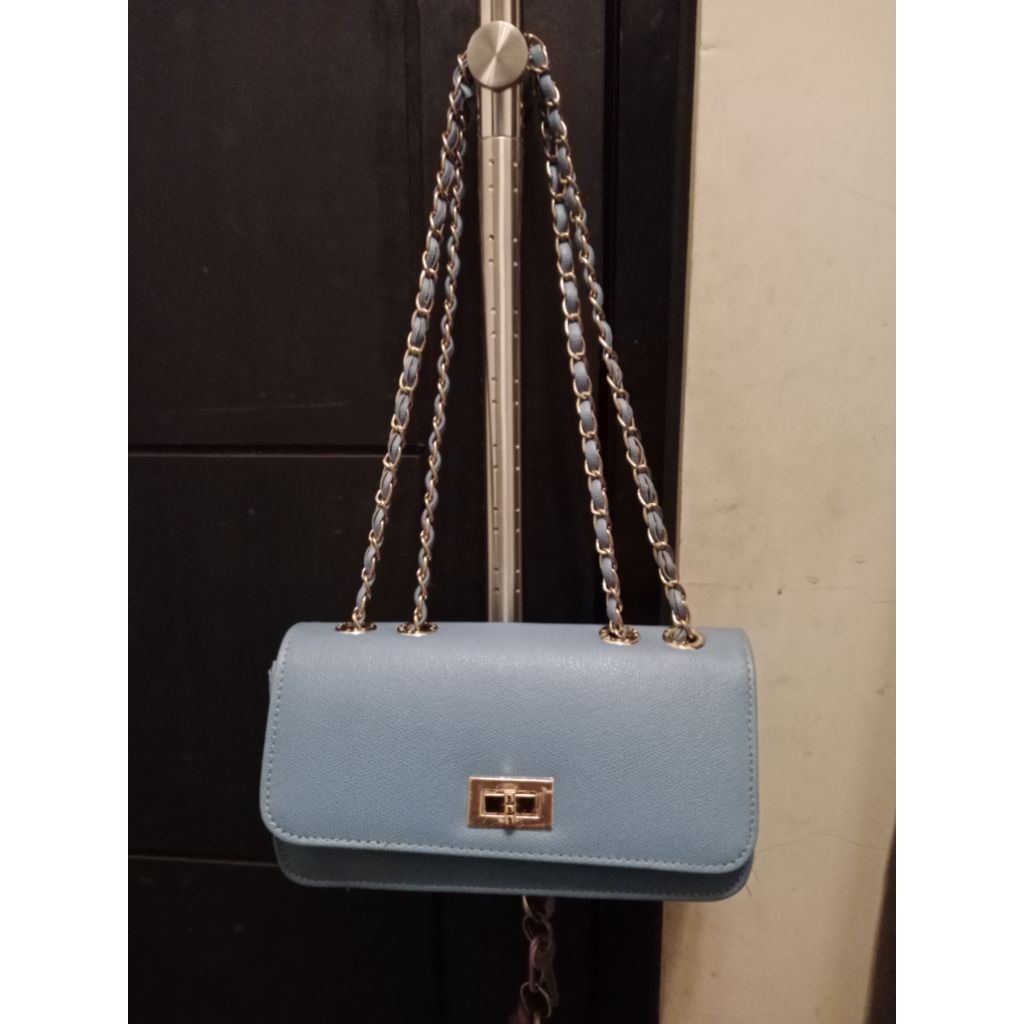 shoulder bag/tas bahu/rantai/biru muda/preloved