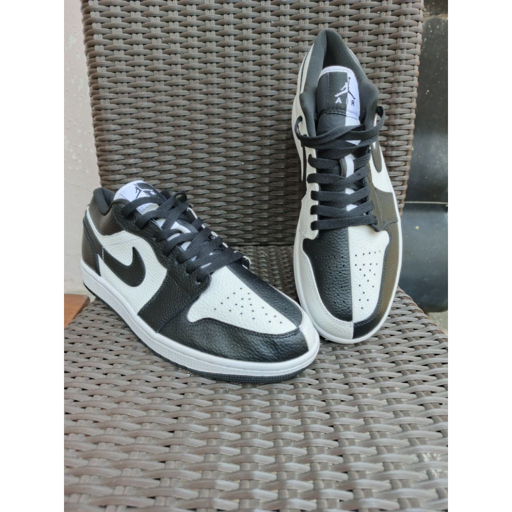 Sepatu Aj1 low homage black white size 45