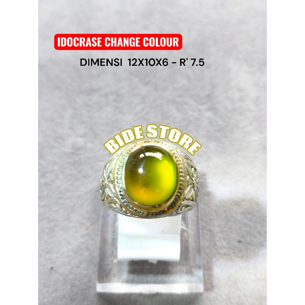 CINCIN BATU IDOCRASE SOLAR CHANGE COLOUR 100% NATURAL