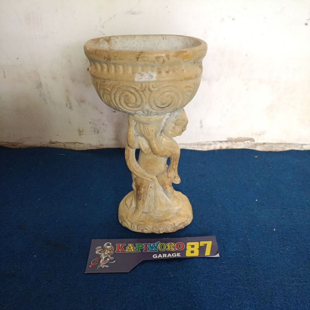 vas bunga plastik cantik preloved