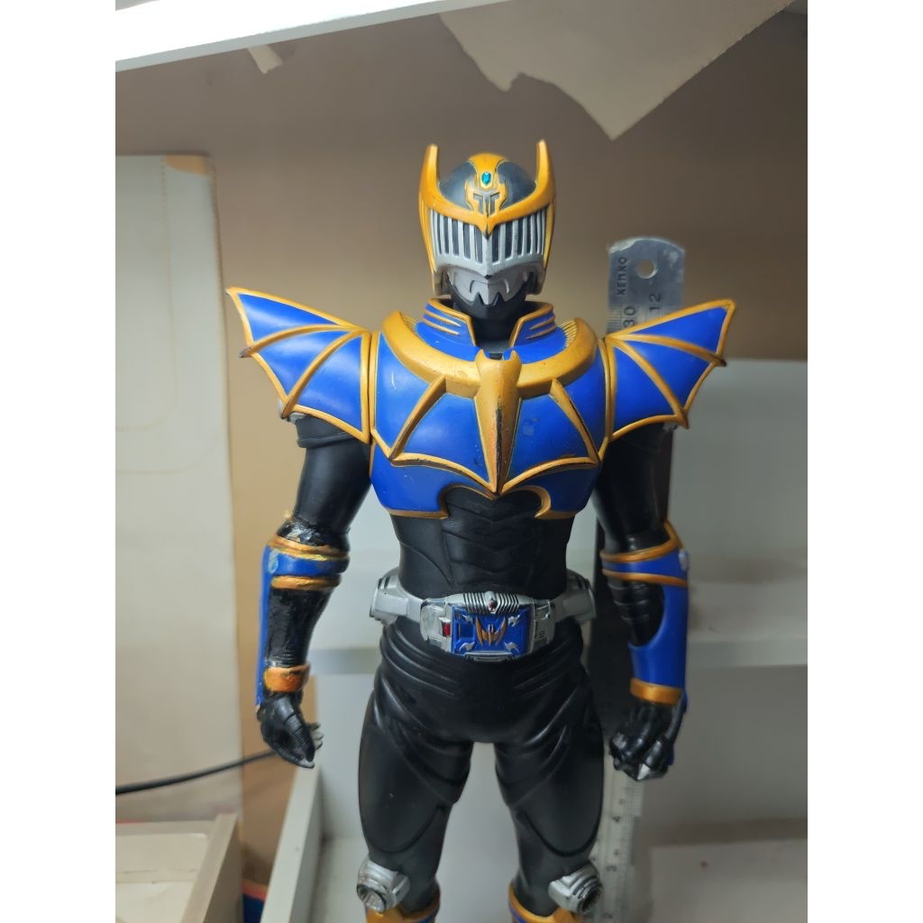 pajangan koleksi Figure Kamen Rider Night Survival "MASKED RIDER RYUKI" Big Size Sofvi