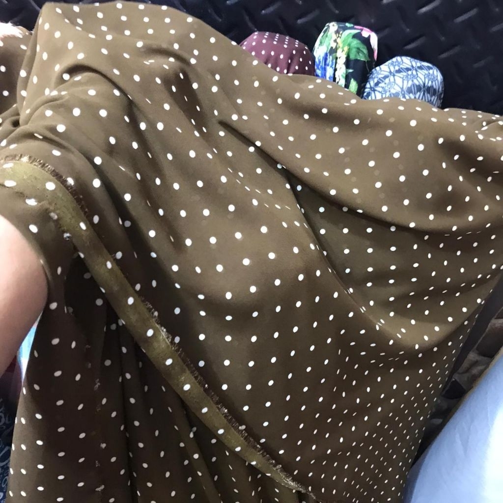 kain ceruti motif - kain ceruty motif polkadot - kain ceruti premium motif polkadot - kain ceruti bu