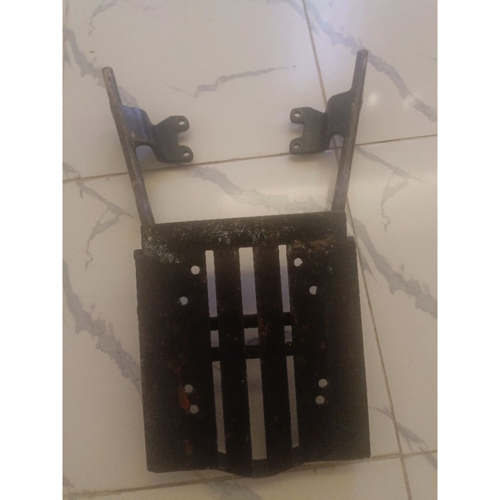 Bracket Motor Honda Verza Bekas Asli Kucay