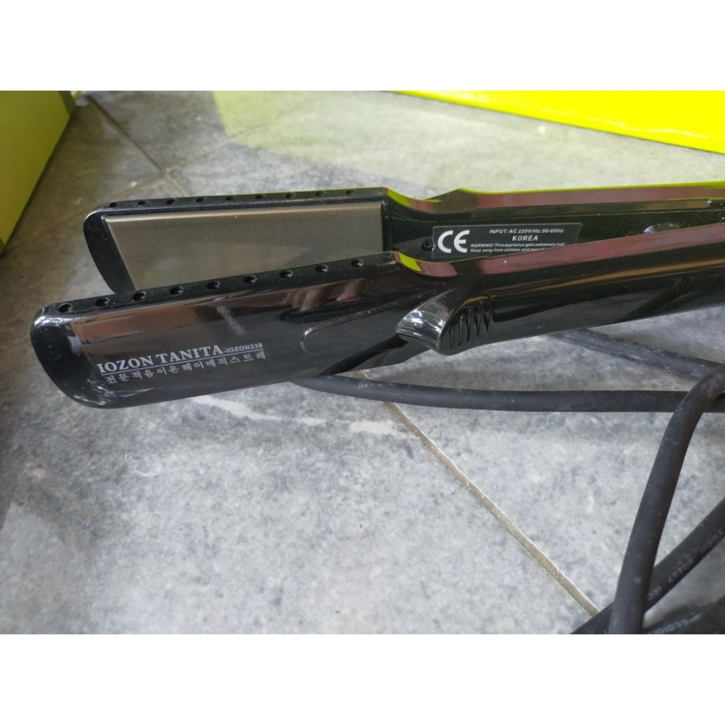 Catok Tanita tipe-388/ iozon tanita T-388/ IOZON TANITA/ catok ion+ozon