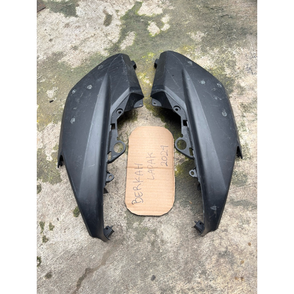 BODY COWLING YAMAHA NMAX OLD 2015-2019/COVER LAMPU DEPAN NMAX LAMA kode 2DP original bekas