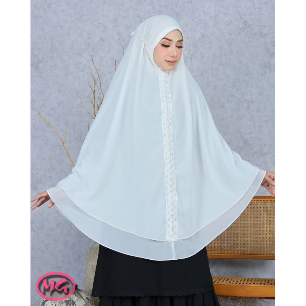 Jilbab Putih Bergo' Panjang