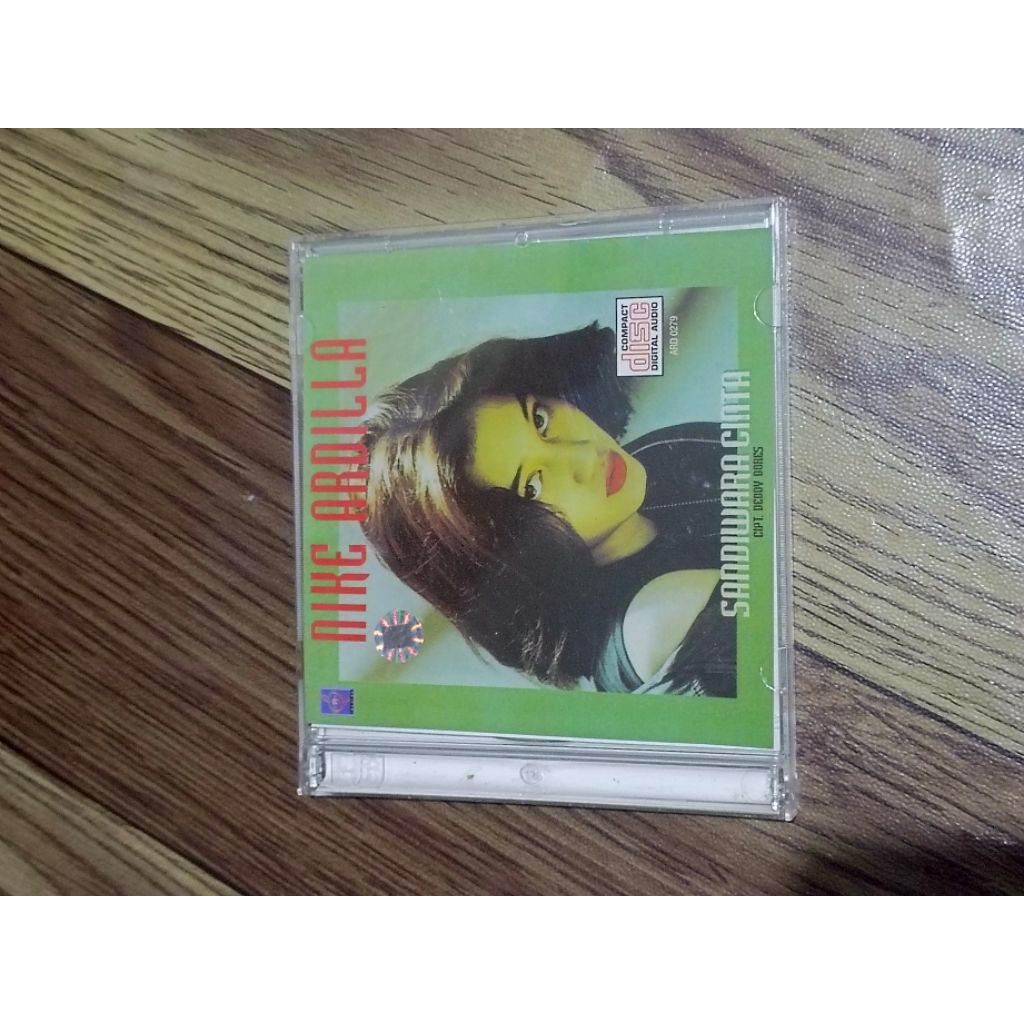 CD Nike Ardilla Sandiwara cinta