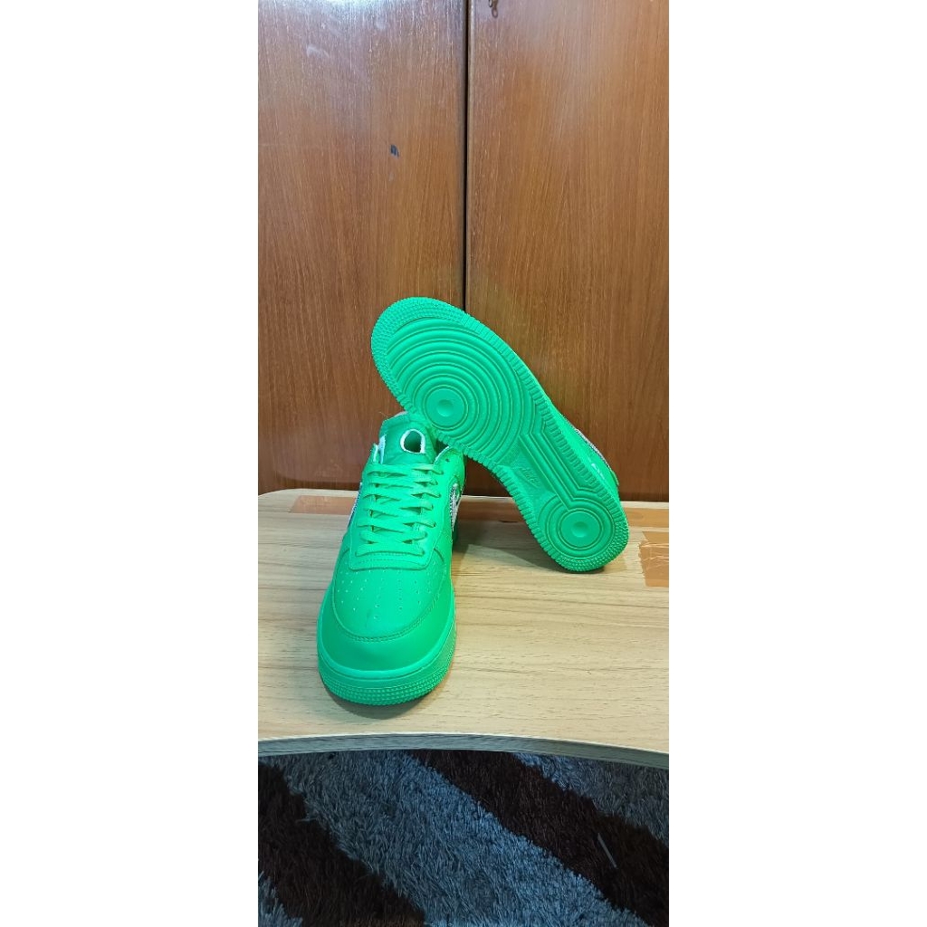 sepatu sneakers casual second preloved pria wanita 4ef 1 low size 44 insole 28cm