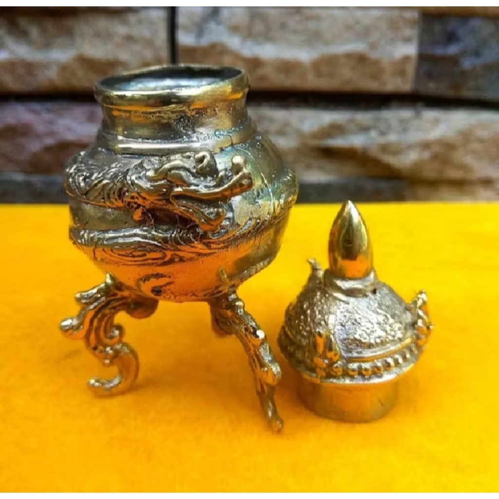 Pajangan Guci Cupu Kuningan Mini