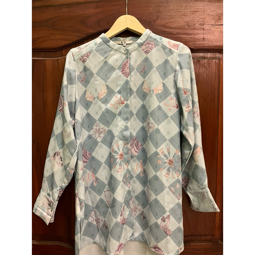 preloved bs x rm daria top jade size s buttonscarves x riamiranda