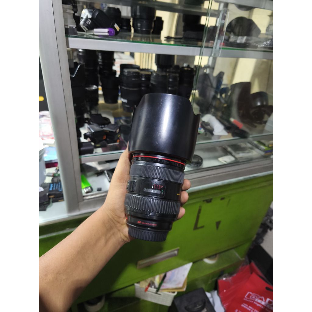 lensa 24-70mm f2.8 canon mark i
